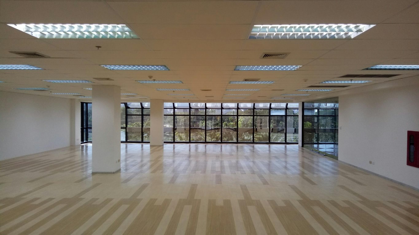 Lake Rajada Office Complex