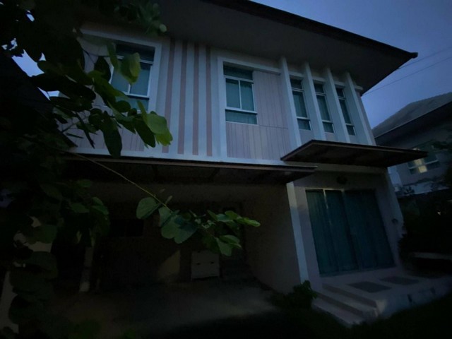 ขายบ้านเดี่ยว : วิลล่า การ์เด้น 3 รัตนาธิเบศร์  นนทบุรี