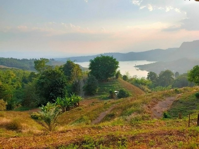 ขายที่ดินติดเขื่อนแม่สรวย ทำเลดีมาก อยู่ใกล้จุดชมวิวเขื่อนแม่สรวย