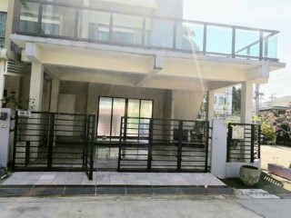 ให้เช่า ทาวน์โฮม For rent townhouse near pan Asia international schoolเดอะ คอนเนค อัพ 3 เฉลิมพระเกียรติ 180 ตรม.