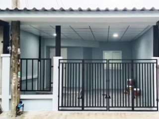 ขายทาวน์เฮ้าส์ ธันยพฤกษ์ คลอง 7 ลำผักกูด ธัญบุรี ปทุมธานี