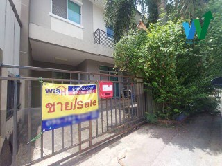 ขายบ้าน ขายทาวน์เฮ้าส์ มีนบุรี ขายราคาต่ำกว่าตลาด พร้อมเฟอร์นิเจอร์