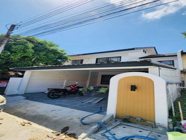 SaleHouse For Sale : Thalang, Town House @Ban Pon, 3 bedrooms 2 Bathrooms