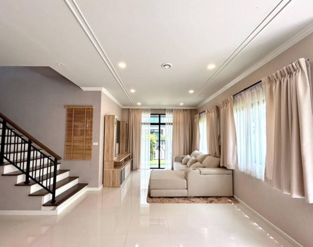 RentHouse For rent, detached house, Grand Britannia, Wongwaen, Ramintra, 170 sq m., 50 sq m.
