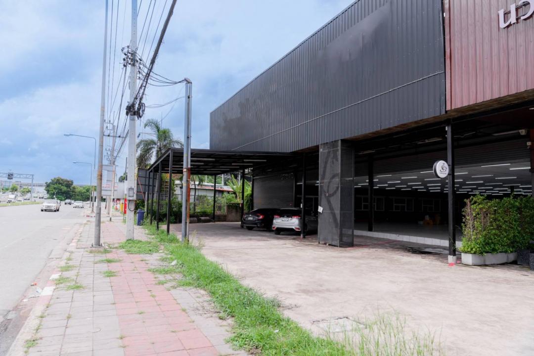 RentOffice ให้เช่าพื้นที่ 1 ชั้น  ติดถนนใหญ่ ราชพฤกษ์ เมืองนนทบุรี