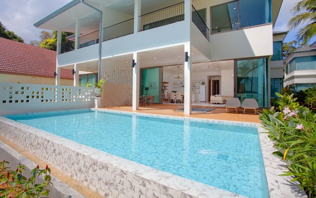 เช่าบ้าน For Rent : Rawai, Seafront Pool Suite, 3 Bedroom 2.5 Bathroom