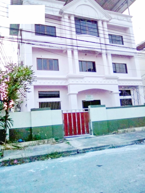 เพียวเพลส ราชพฤกษ์ อาคาร2หลัง 1ไร่ถนน 345 รถ18  ตลาดสมบัติบุรี 