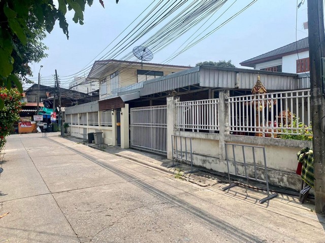 ขายบ้าน ขายที่ดิน บ้านเดี่ยว สุทธิสาร 91วา หลังมุม ใกล้ MRTสุทธิสาร 700 เ