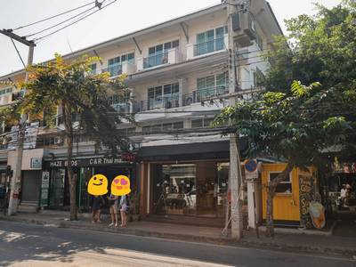 ขายออฟฟิศ Building for SALE at Tha Pae Walking Street Chiang Mai