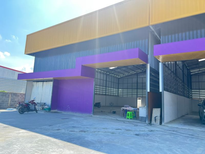 RentWarehouse warehouse 450 sqm latsawai