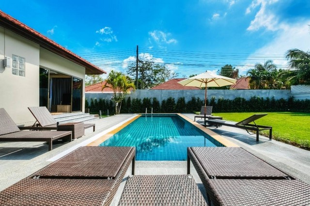 เช่าบ้าน For Rent : Cherngtalay, Private Pool Villa near Blue tree Phuket,