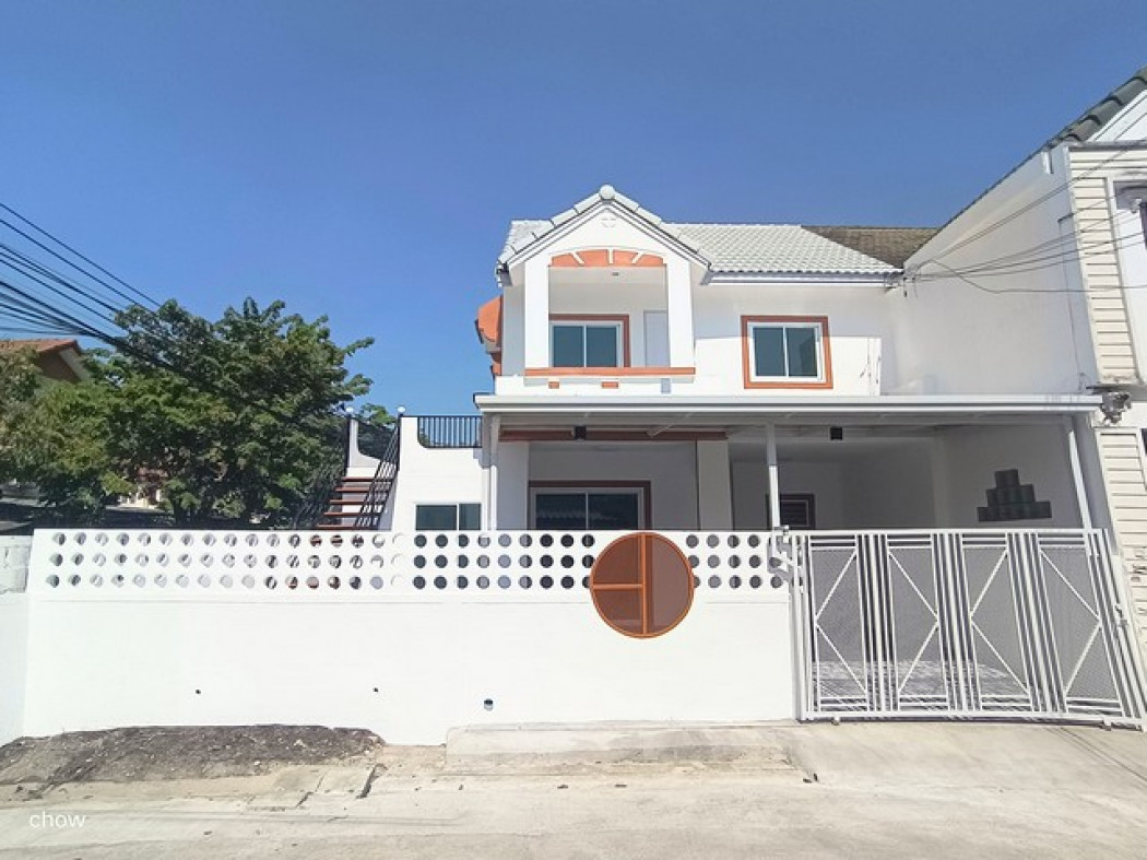 SaleHouse Townhome for sale, Pisan Village, 120 sq m., 28 sq m (beginning of the project), corner unit.