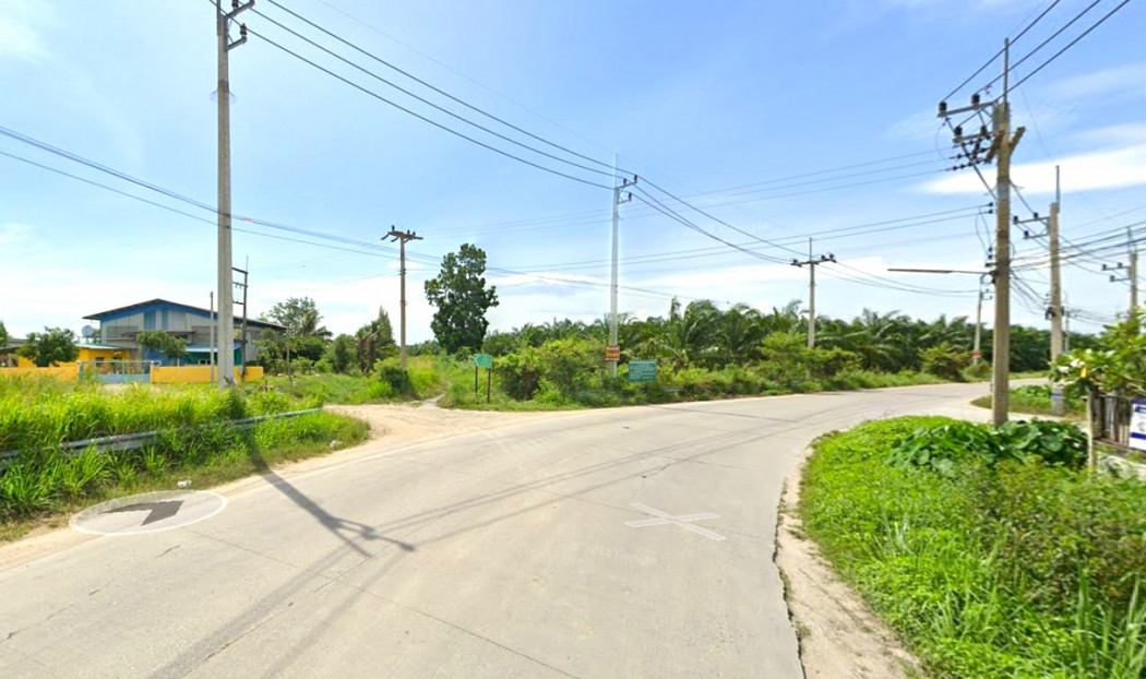 SaleLand Land for sale ME347, Nong Hong, Phan Thong, Chonburi. 20 rai 1 ngan 65 sq m., many entrances and exits. Near Witundamri Road, Amata Chonburi