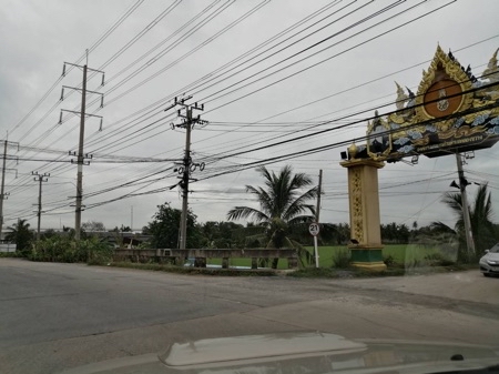 ขายที่ดิน ขาย ที่ดิน ติดถนน บางกรวย ไทรน้อย นนทบุรี 9 ไร่ 1 งาน 83 ตรว หน้ากว้าง 60 เมตร ติด อบต.คลองขวาง