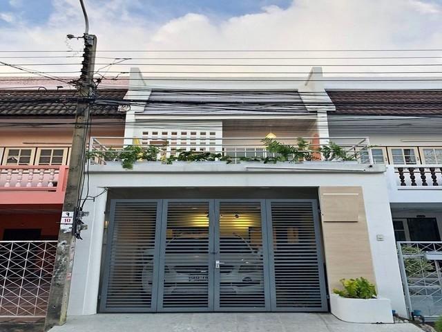 RentHouse ให้เช่าทาวน์โฮม 2 ชั้น นวมินทร์ 149 ตกแต่งสวย ใกล้ รพ.พญาไทนวมินท