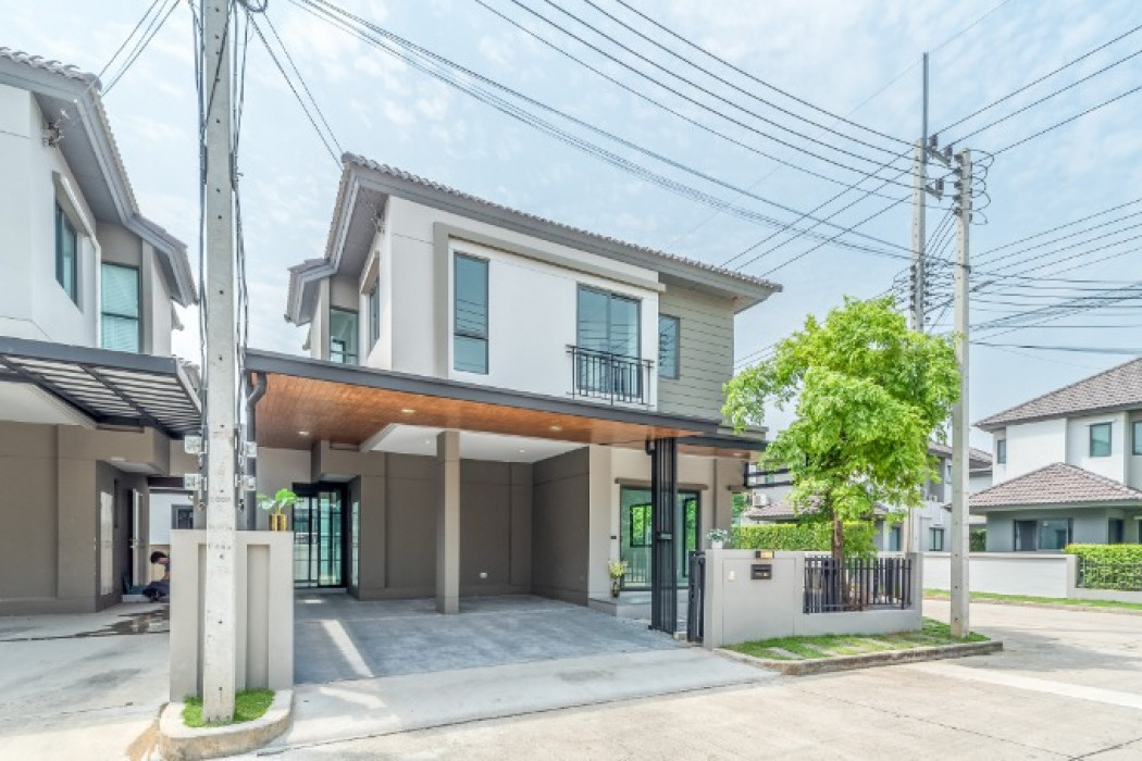 SaleHouse For sale: Semi-detached house next to Venue Tiwanon-Rangsit, 167 sq m., 38.5 sq m., ready to move in.