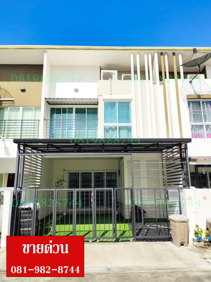 SaleHouse Townhome for sale, City Saint Bangna Km.10, 132 sq m., 20 sq m, decorated, ready to move in.