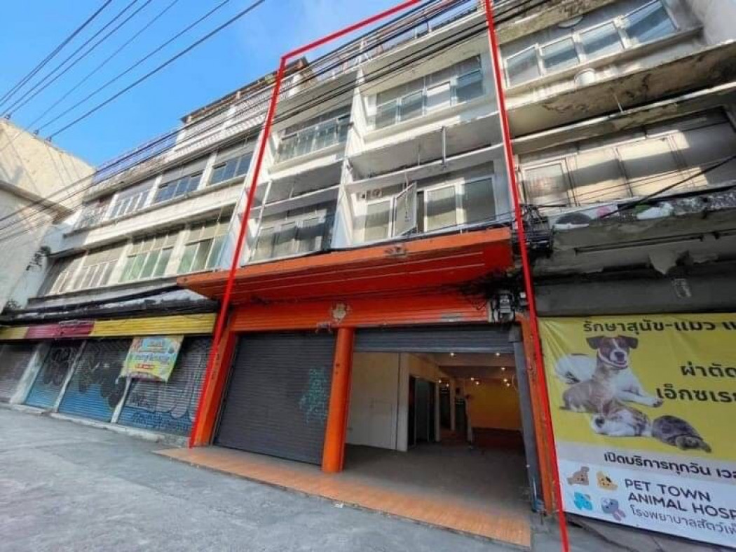 SaleOffice Commercial building for sale, next to Phetkasem Road, commercial building, Tha Phra, 800 sq m., 196 sq m, near Tha Phra intersection.