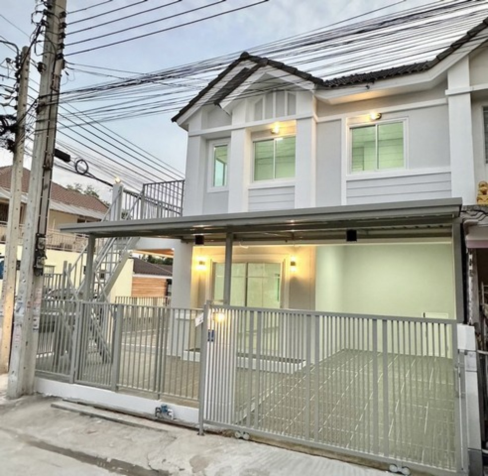 SaleHouse Semi-detached house for sale, Baan Pruksa 76 Bang Yai-Kaeo In, 100 sq m., 24 sq m, single house style functions, good value location.