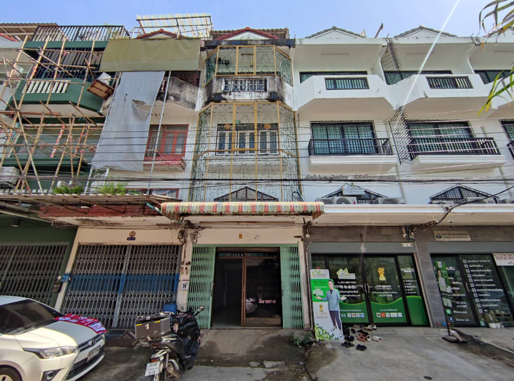 SaleOffice Commercial building for sale, Pracha Uthit 75, Intersection 9, 150 sq m., 19.3 sq m, Baan Pracha Uthit, suitable for business, office use.