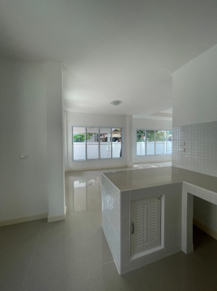 SaleHouse Single house for sale, wide main road, Sinthanee Grand Ville, Rangsit, Khlong 5, 184 sq m., 54 sq m, negotiable.