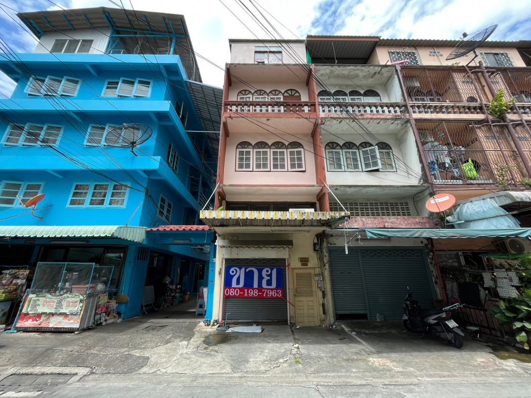 SaleOffice For sale: 5-story building, divided into 8 rental rooms, ground floor can be used as a shop. Soi Charansanitwong 28, Wat Dong, create income immediately.