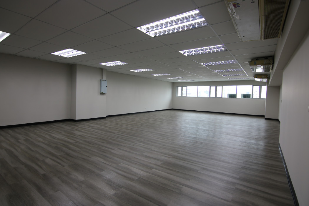 RentOffice (TD-2703) The Trendy Office, office for rent, size 110.85 sq m, 27th floor, Sukhumvit 13, near BTS Nana.