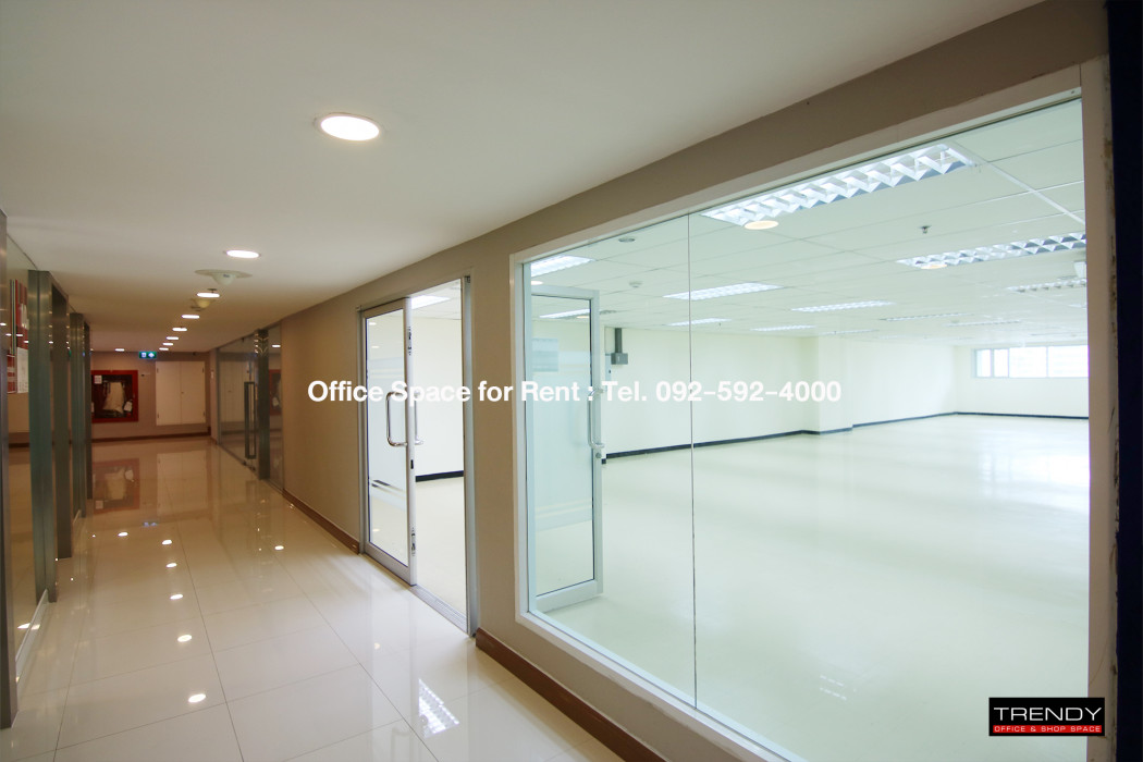 RentOffice (TD-1002) The Trendy Office, office for rent, size 165.85 sq m, 23rd floor, Sukhumvit 13, near BTS Nana.