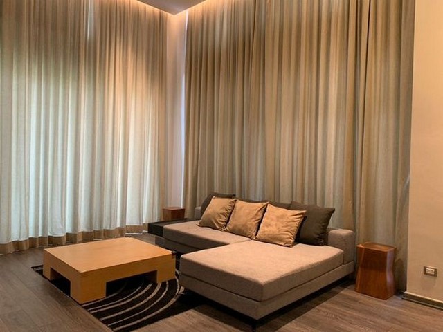 Condo For rent The Crest Ruamrudee Condo, 3 beds, 3 baths