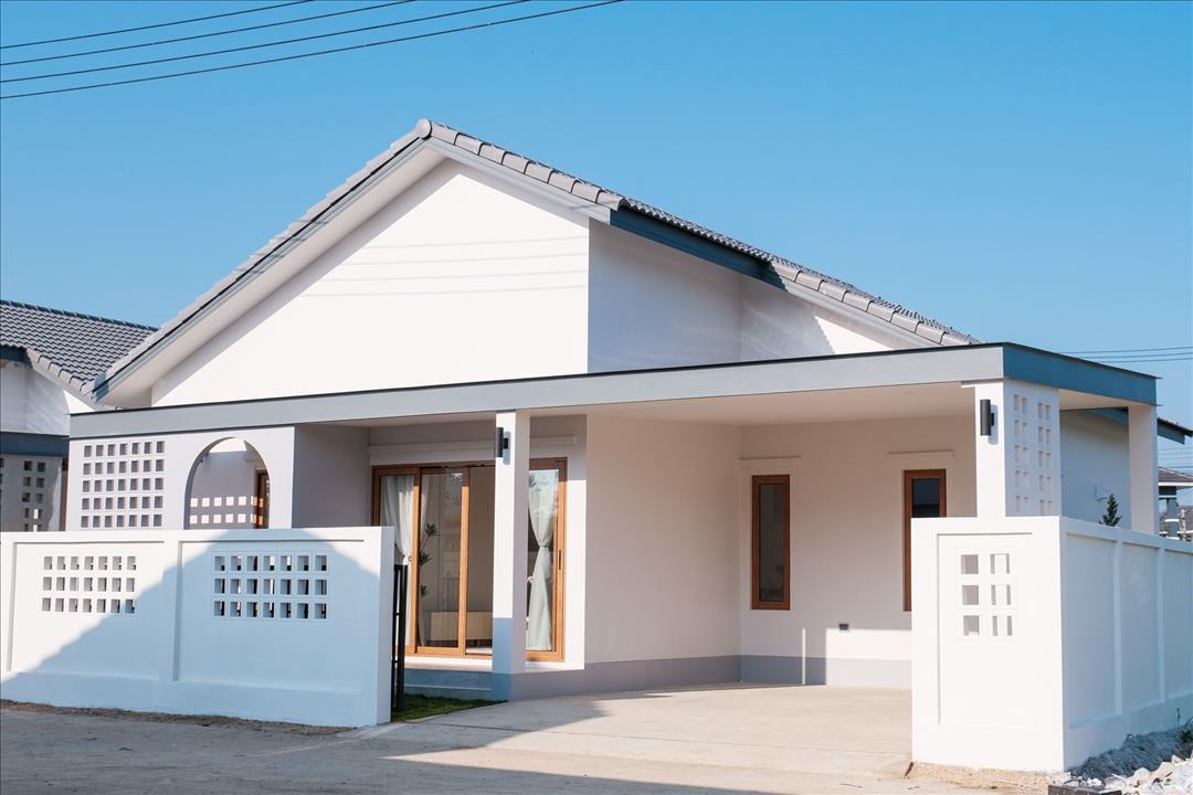 SaleHouse บ้านเดี่ยวเชียงใหม่ สไตล์ Minimal Muji บ้านสร้างใหม่โซนสารภี