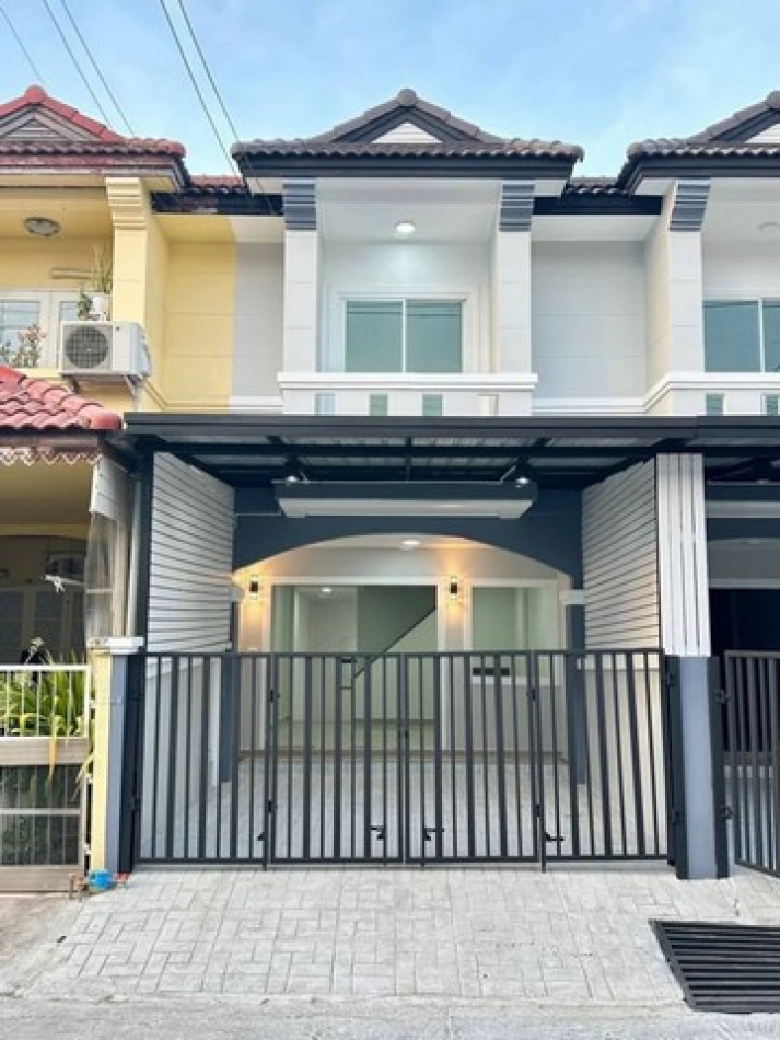 SaleHouse Townhome for sale, Phuttha Chad, 90 sq m., 17 sq m., completely renovated, ready to move in.
