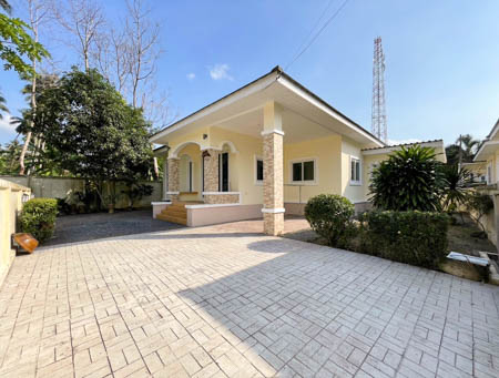 Project house single-storey detached house for sale