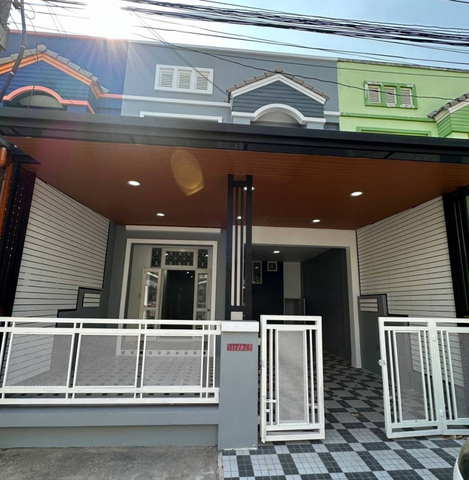 SaleHouse Townhome for sale, newly renovated, ready to move in, Baan Natthakan Sai Mai 64, 110 sq m., 21 sq m, convenient travel.