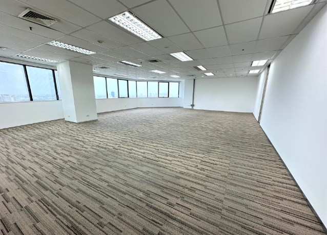 RentOffice ให้เช่าพื้นที่สำนักงาน 925 ตรม อาคารอิตัลไทย ถนนเพชรบุรี ใกล้MRT 