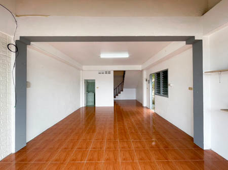 เช่าบ้าน Half-Level Townhouse For Rent Good Location 1Bed 1Bath Lipa Noi