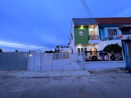 SaleHouse Townhome for sale, Bua Thong 4, 120 sq m., 38.2 sq m. Renovated house, beautiful work, travel is very convenient.