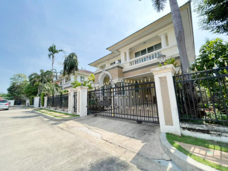 SaleHouse Single house for sale, Ladawan Sukhumvit 103 (Udomsuk), Chaloem Phrakiat Rama 9 Road, size 82 sq m, good condition, private.