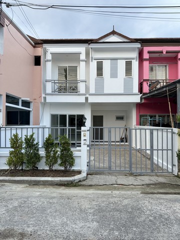 SaleHouse For Sales : Rawai, 2-Storey Town Home, 3 bedrooms 2 Bathrooms