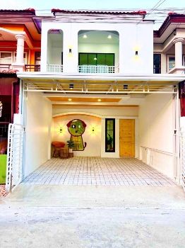 SaleHouse Townhome for sale, Prathon Village 1, 95 sq m., 19 sq m. Renovated house, ready to apply to the Bank.
