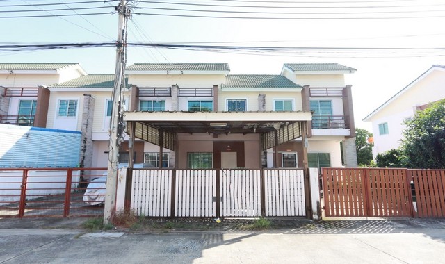 ขายบ้าน ขายทาวน์เฮ้าส์โคางการ บ้านสิรภัทร 4 เมืองนนทบุรี นนทบุรี