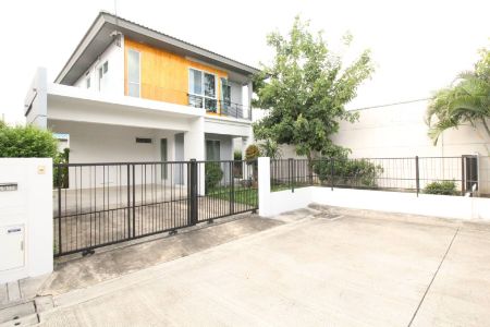 SaleHouse Single house for sale, Prueklada 2, Bang Yai, 130 sq m, 56 sq m, house completely renovated, convenient travel, ready to apply to the Bank.