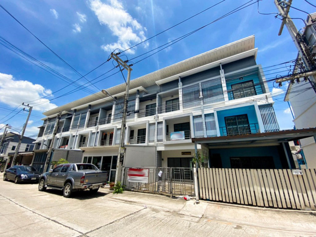 SaleHouse Townhome for sale (middle room) Ingtown Tiwanon-Chaengwattana 140 sq m. 20.6 sq m.