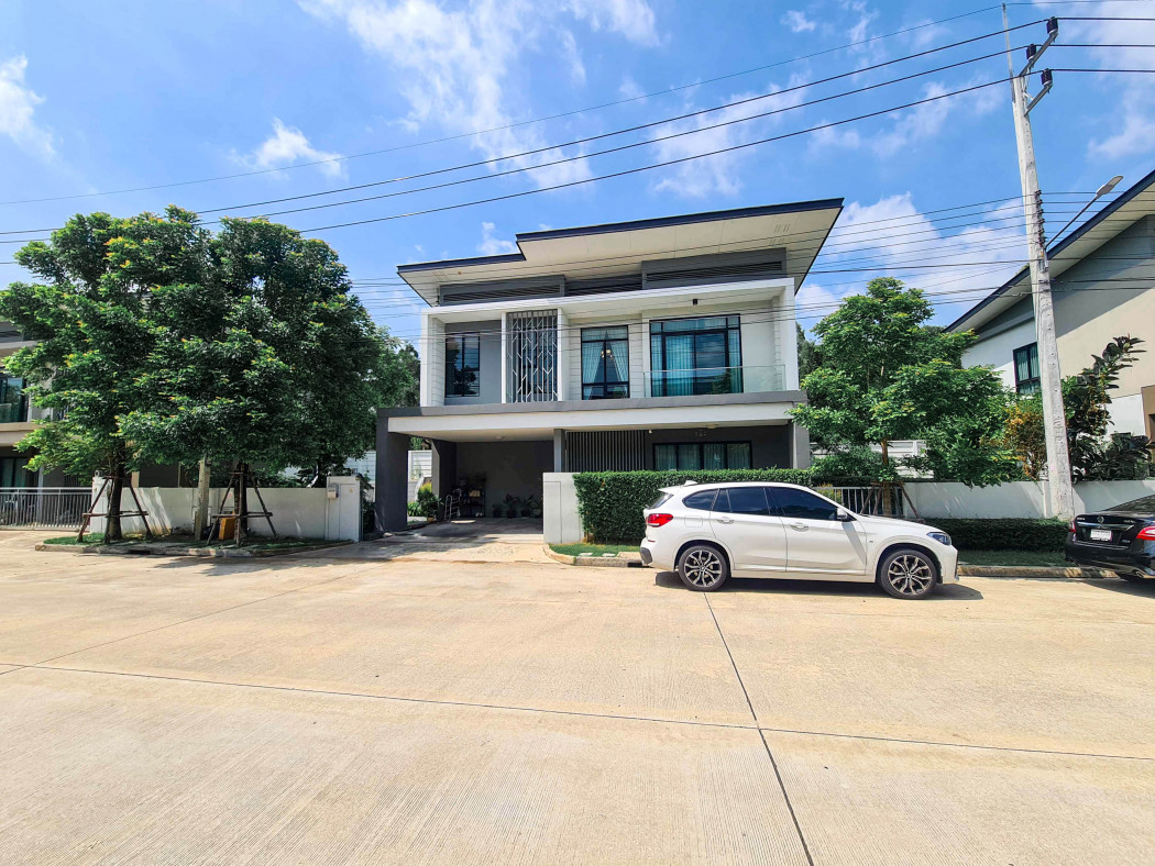 SaleHouse (HL)H82137 - Single house 60.5 sq m. ECO HAUS Wongwaen-Lam Luk Ka. near the green line Beautifully decorated and includes furniture and electrical appliances worth more than 1 million baht.