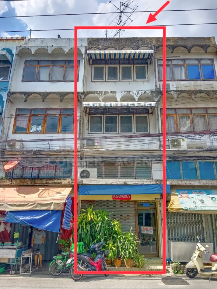 SaleOffice (HL)A79140 - Urgent sale, 3-story commercial building, Soi Charan 79 - near MRT Bang Phlat, area 14 sq m, good location, suitable for residence, shop, barber shop, office.