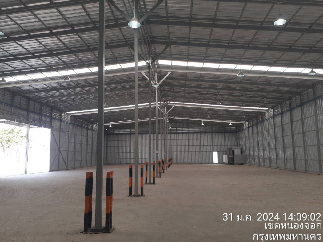 RentWarehouse Warehouse for rent with office, 3-phase electrical system, Lat Krabang, 990 sq m., 247.5 sq m, next to Transport Office, Area 4