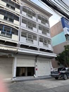 RentOffice ให้เช่า อาคารพาณิชย์ ย่านศรีสมาน ติดถนนใหญ่ 4 ชั้นครึ่ง  2 คูหาตื