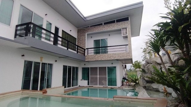ขายบ้าน 2 Story Pool Villa with Modern 