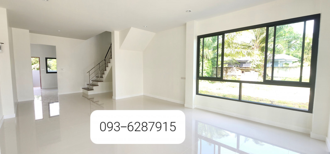 SaleHouse Townhouse for sale, Kulsiri Tr Selling a location on the main road of Trang. House for sale at Na Bin Yard, Trang