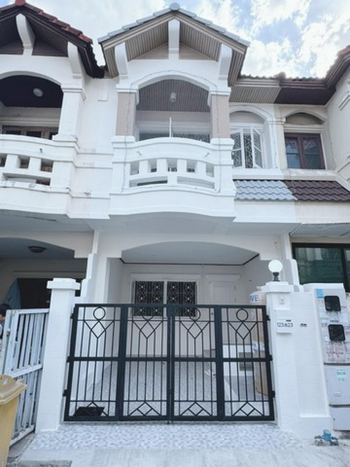 SaleHouse Townhome for sale, Nanthana Garden 2, 90 sq m., 19 sq m, newly decorated, ready to move in.