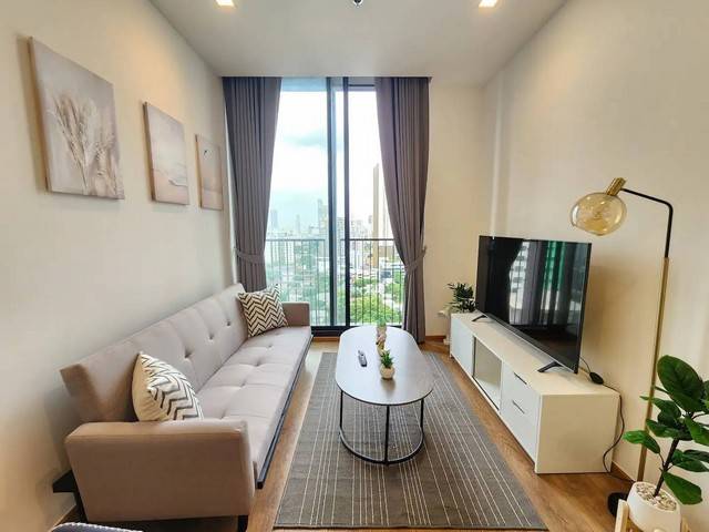 Noble BE33 Condo 2 bedrooms for rent in Phromphong 